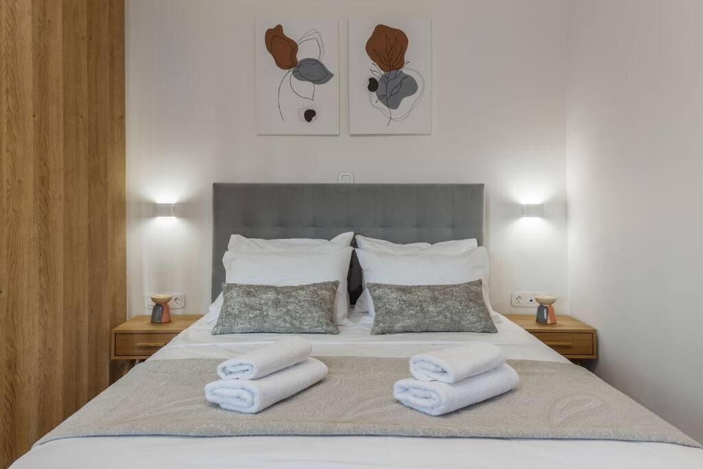 Athinais Luxury 2 *